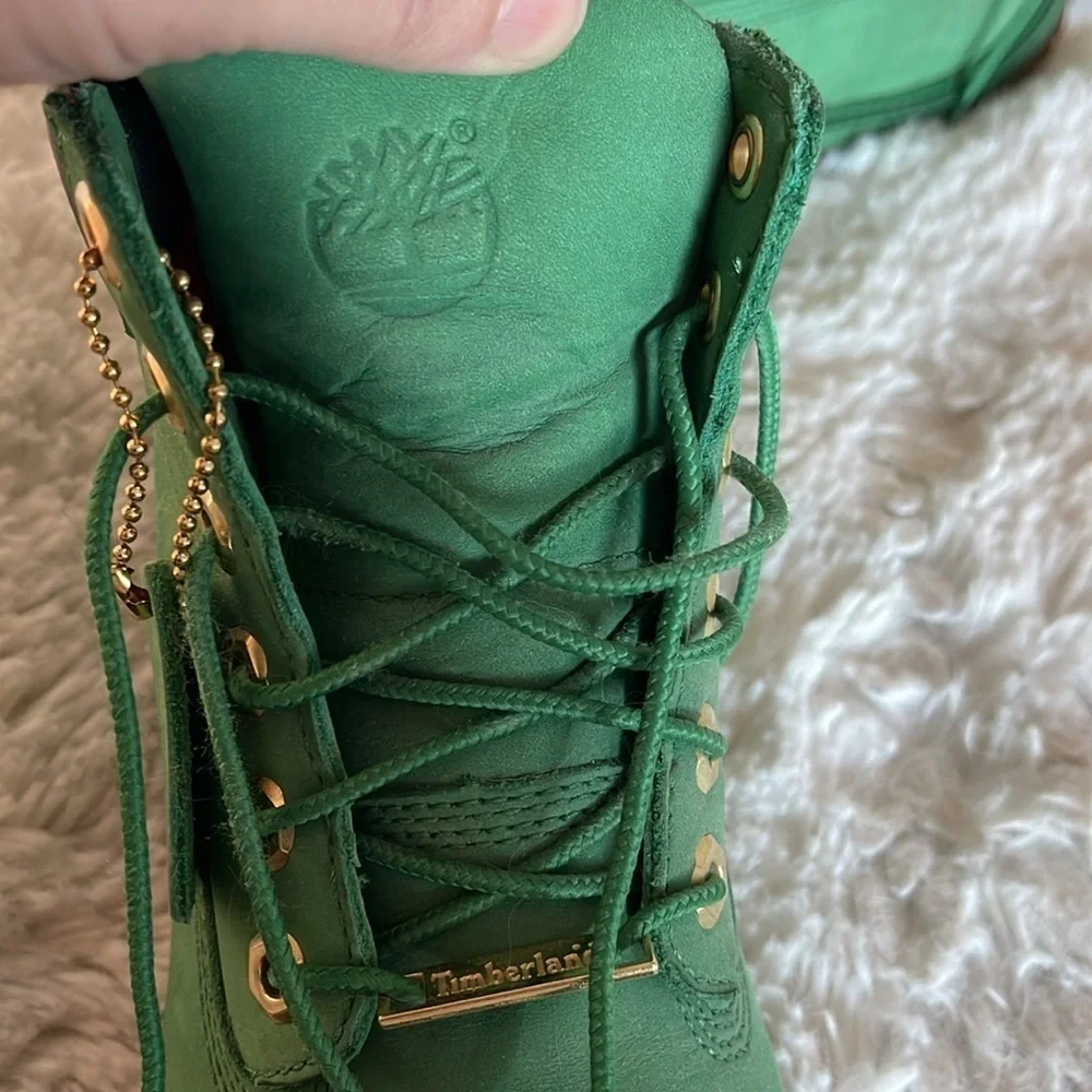 Timberland green genuine leather collectable special addition boots men or women